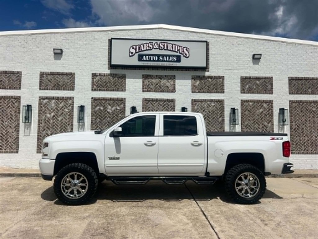 2018 Chevrolet Silverado 1500 LT Z71 4X4 Crew Cab Short Box's photo