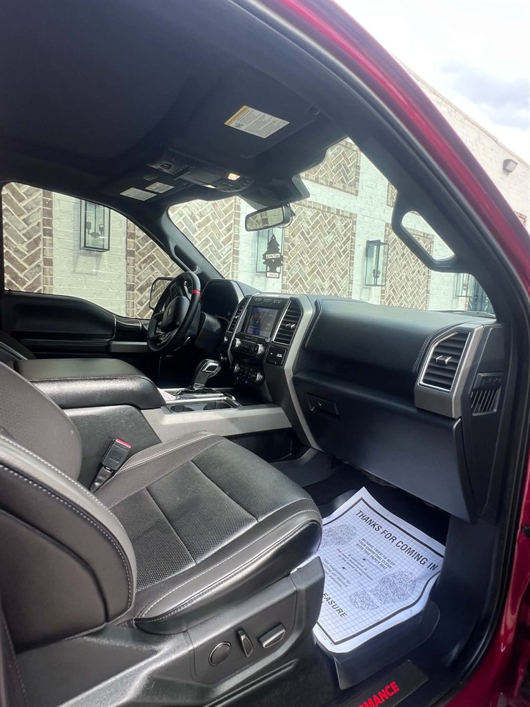 2019 Ford F-150 Raptor - Photo 21